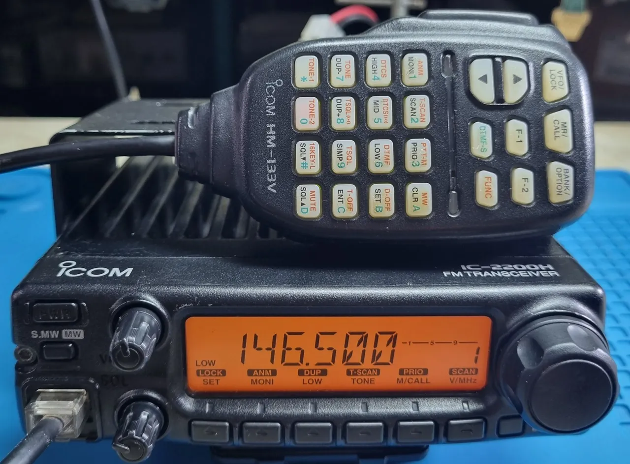 Rádio Icom IC-2200H VHF 65w seminovo completo 100%
