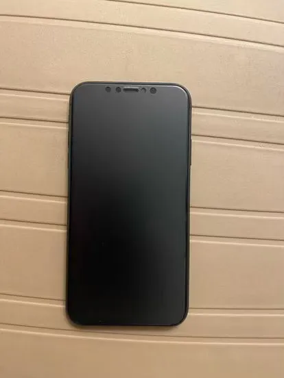 Vendo iPhone 11 todo original
