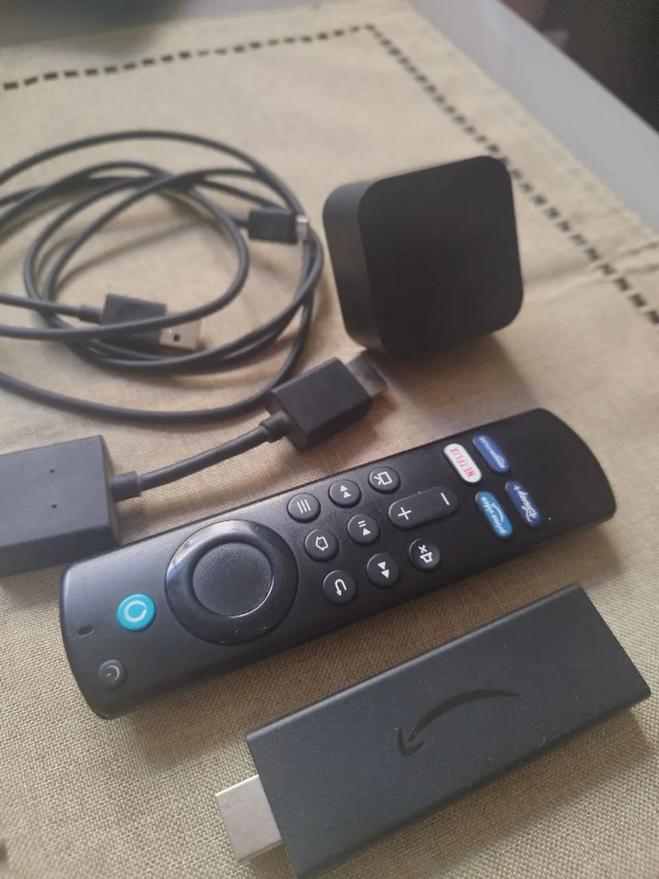 Amazon Fire TV Stick Completo - Foto 2