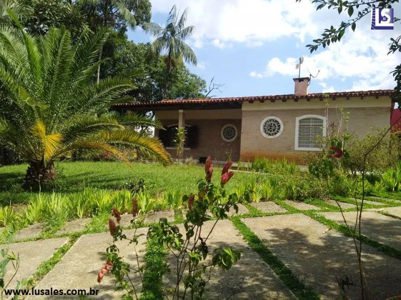 Chácara - Venda Em Araçariguama-SP