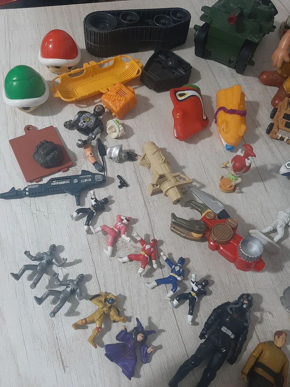 Lote de bonecos e brinquedos antigos  - Foto 3