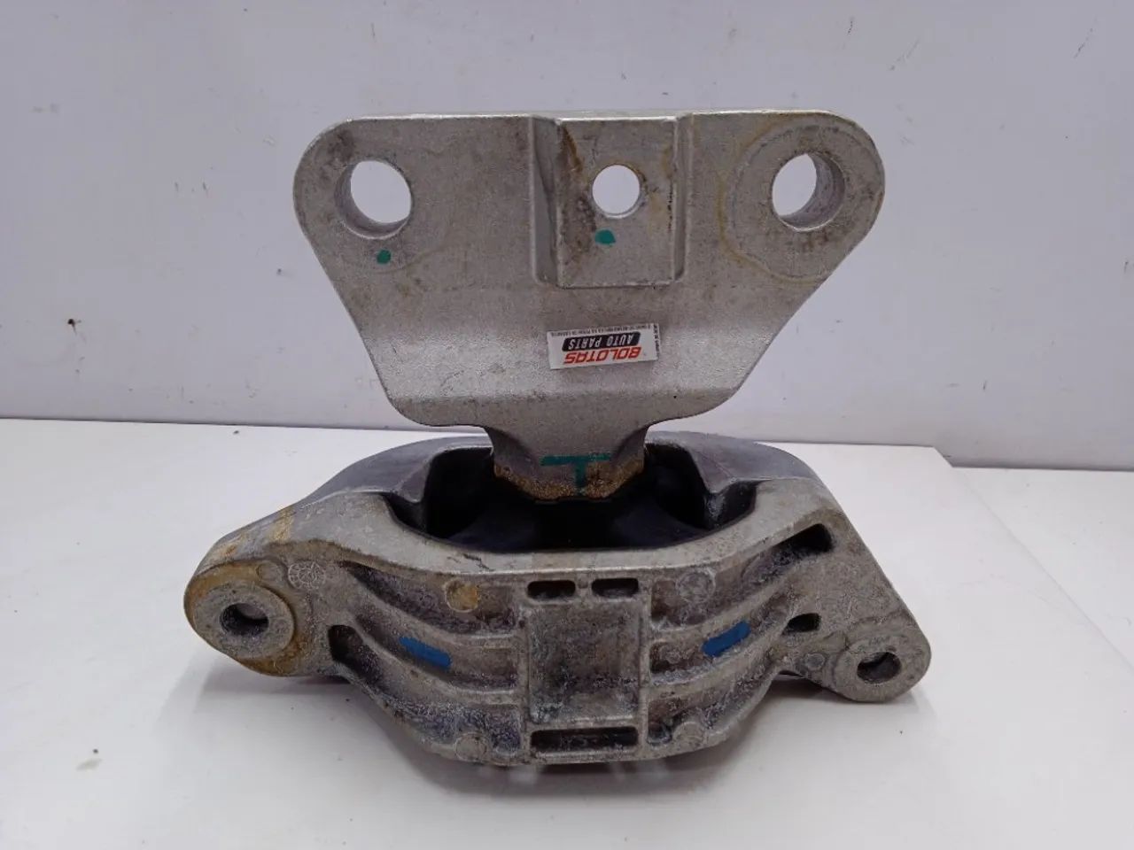 Suporte Coxim Motor Esquerdo Tracker Onix 20 A 24 Original