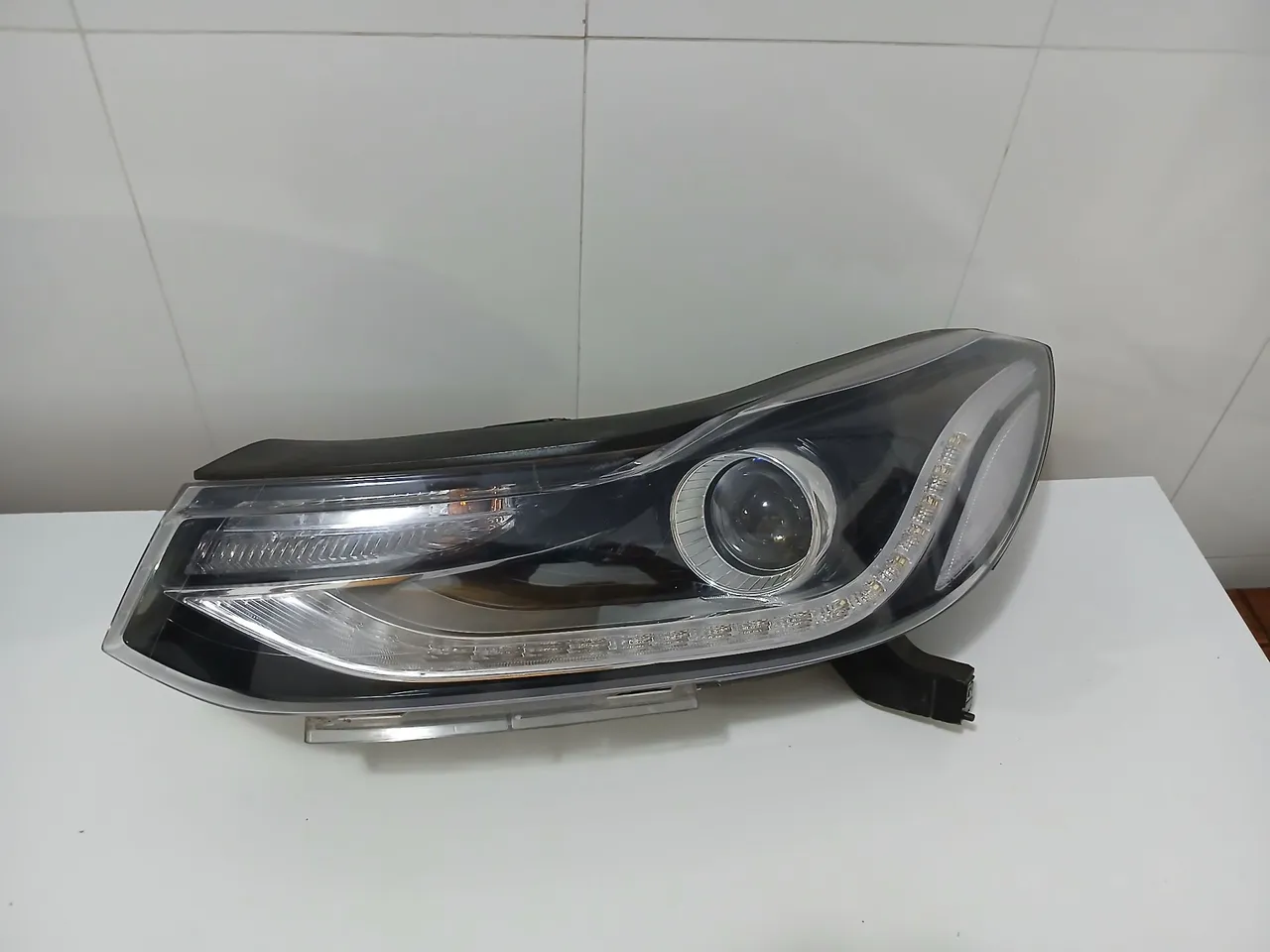 Farol tracker original leds projetor