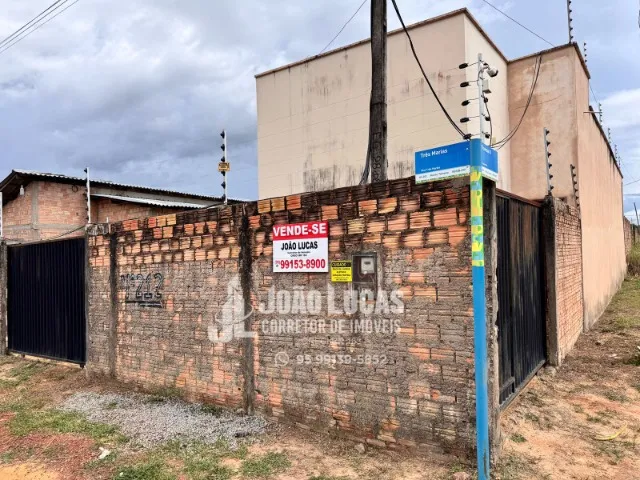 Vende-se Casa no Bairro Murilo Teixeira