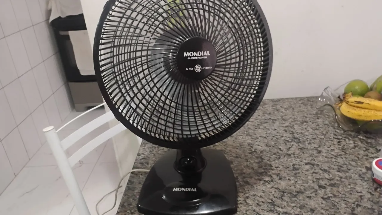 Ventilador de mesa Mondial 220v