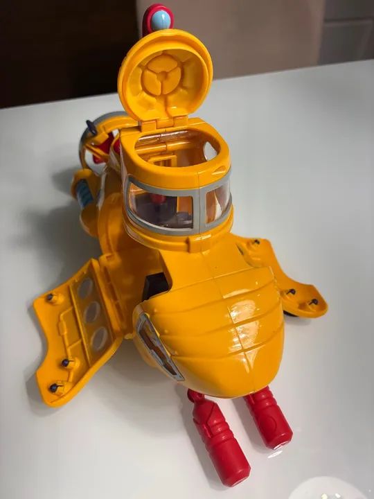 Brinquedos do fundo do mar - Submarino e personagens - Foto 3