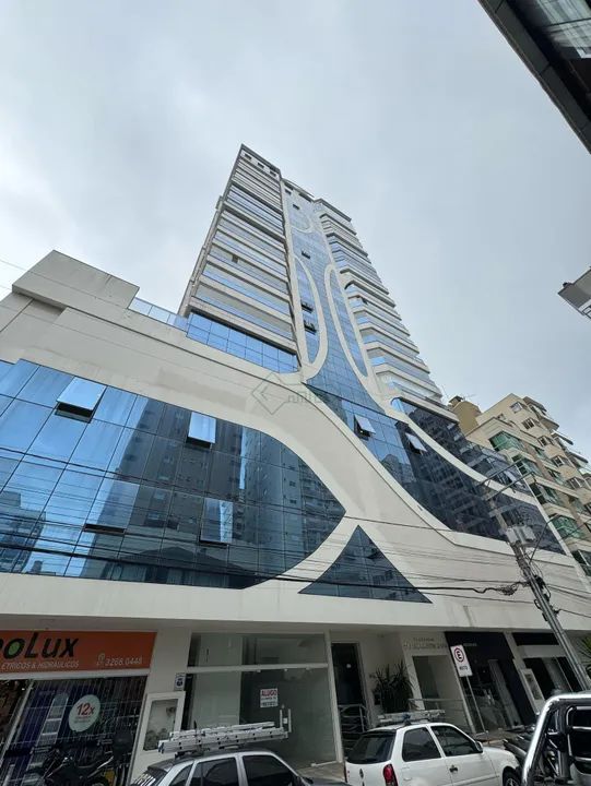 LINDO APARTAMENTO MOBILIADO EM ITAPEMA | 190 M² | 4 SUÍTES | 3 VAGAS DE GARAGEM - Foto 2