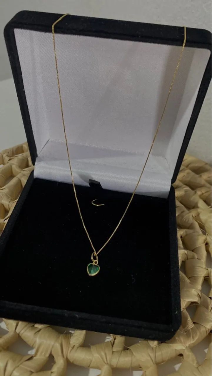 Colar em ouro 18k com pingente de coração verde - Foto 3