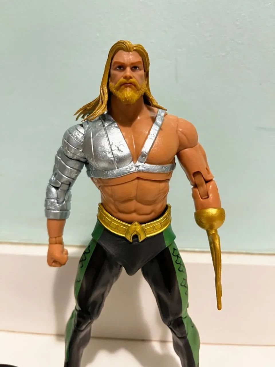 Aquaman DC Multiverse - McFarlane Toys - Arthur Curry de Cabelo Longo e Gancho - Foto 2