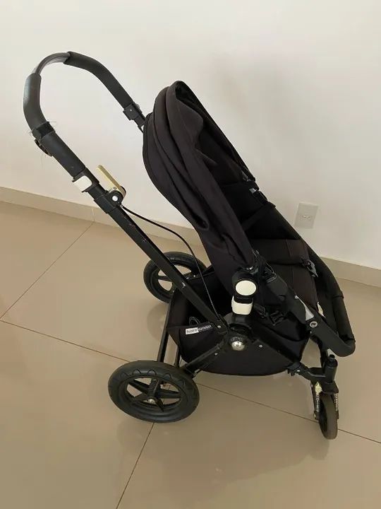 Carrinho de bebê bugaboo Camaleon 3 com bebe conforto, moises e capas de inverno