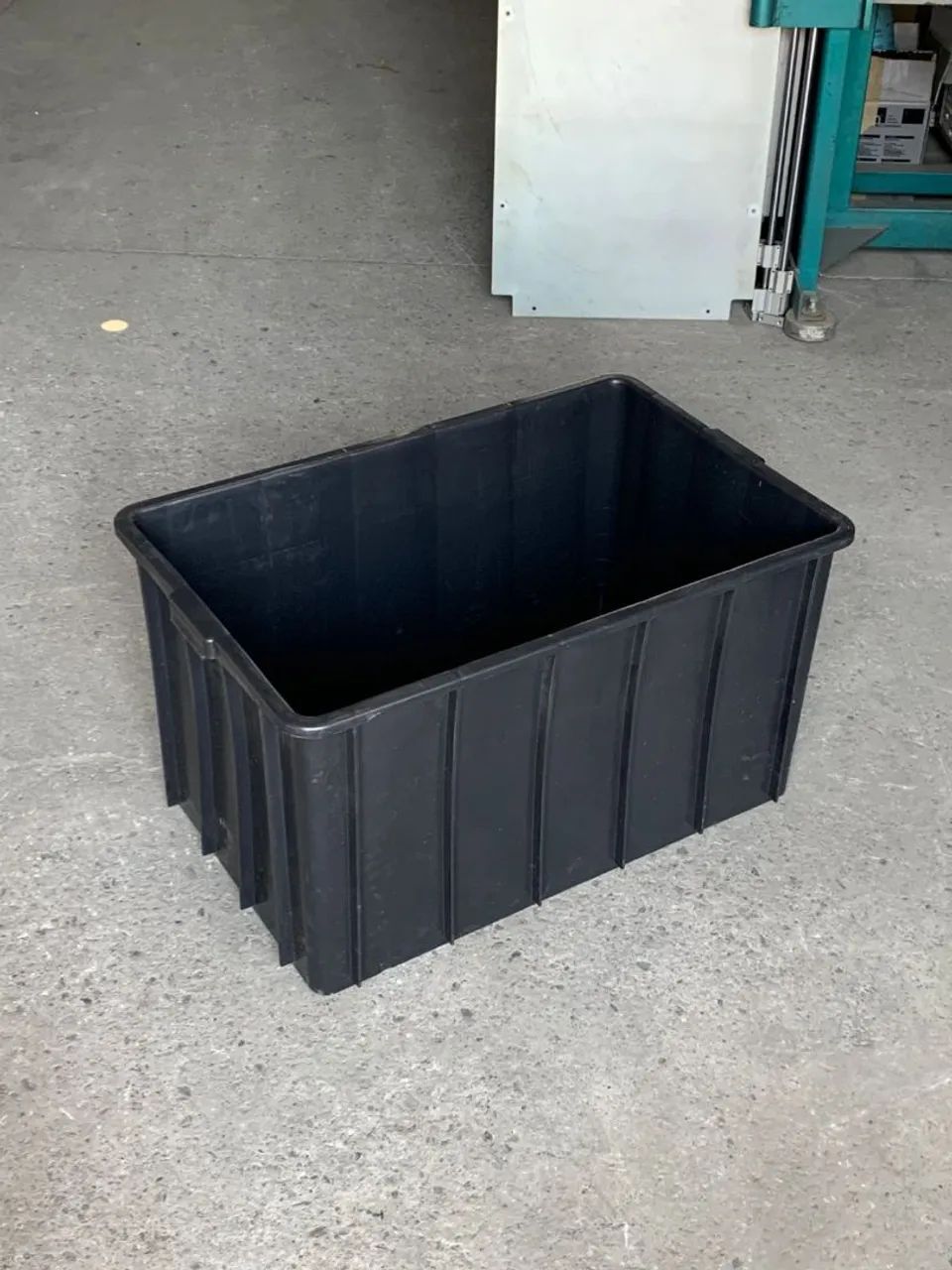 Caixa marfinit 180 litros