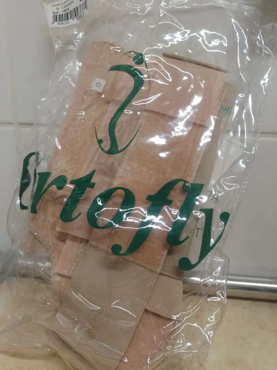 Produto ortopédico da marca Ortofly. 