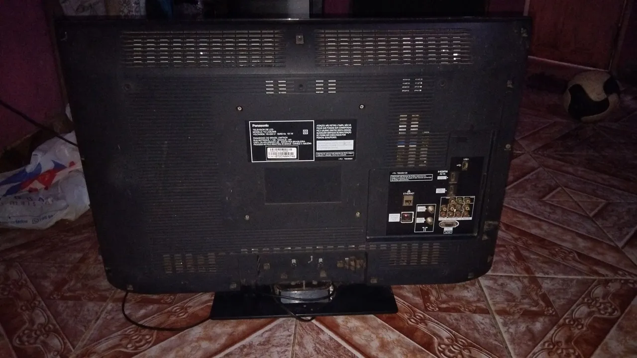 TV 32 polegadas não é SMART