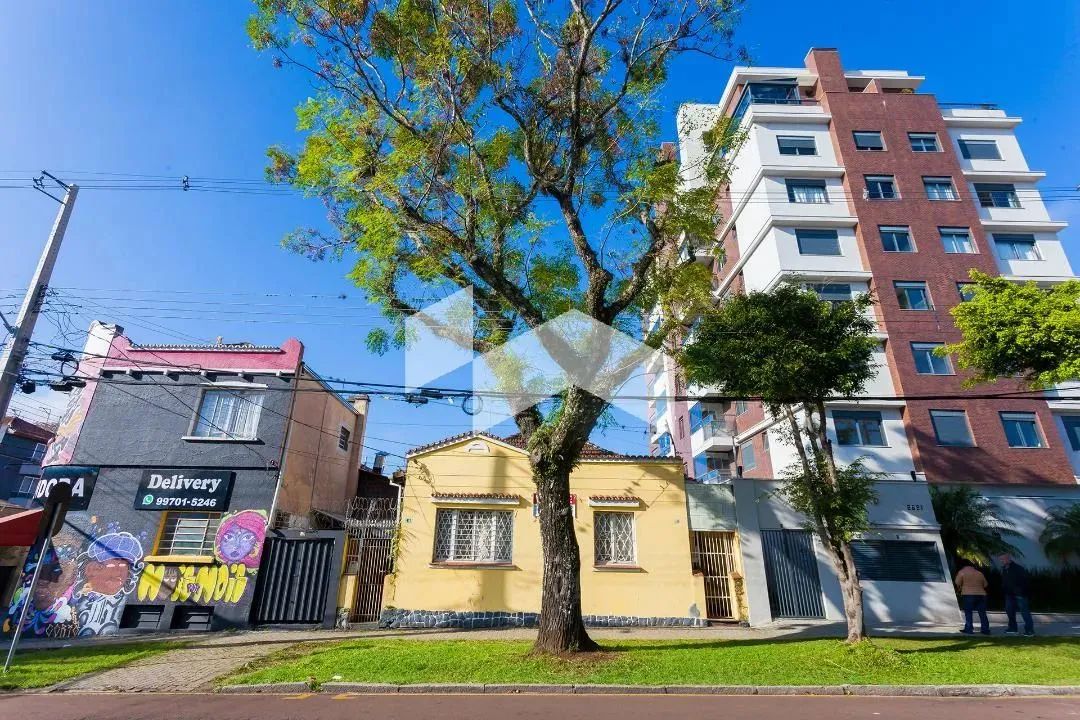 Terreno com Construção em Localização Privilegiada - Próximo à Ligga Arena - Foto 9