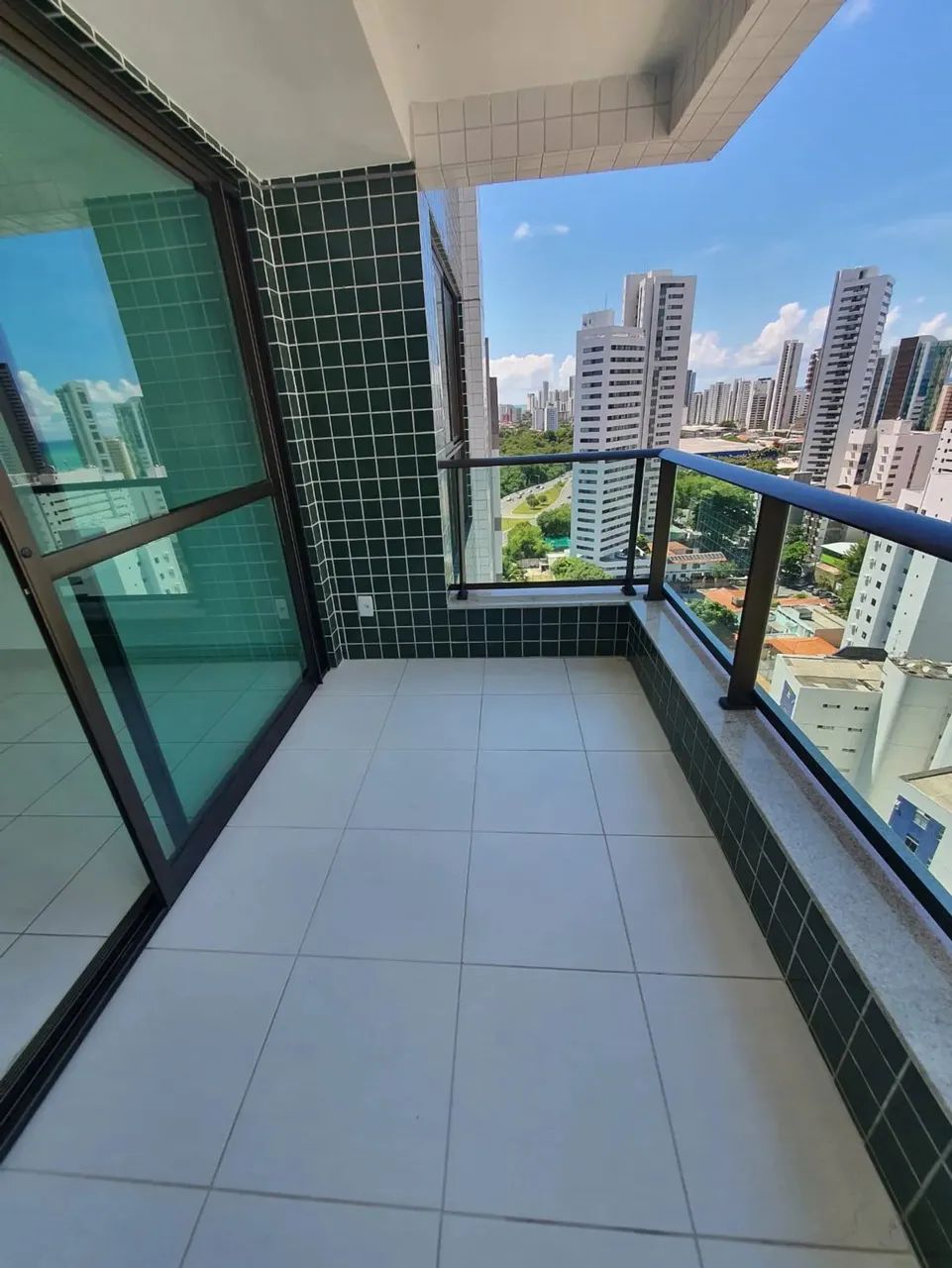 ALUGUEL  4 QUARTOS (2 SUITES) COM ARMÁRIOS  MOURA DUBEUX  BOA VIAGEM - Foto 3