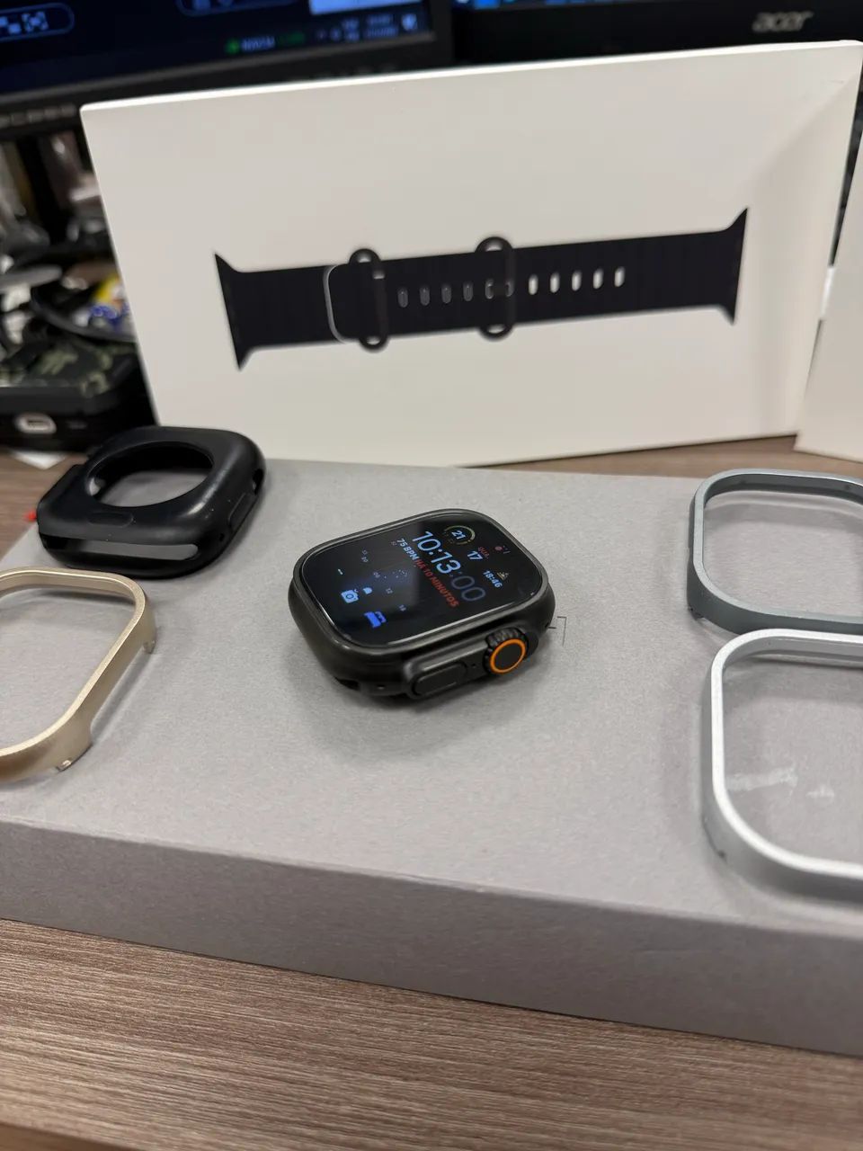Apple Watch Ultra 2 GPS + Cellular black titanium 49 mm Pulseira Oceano preta