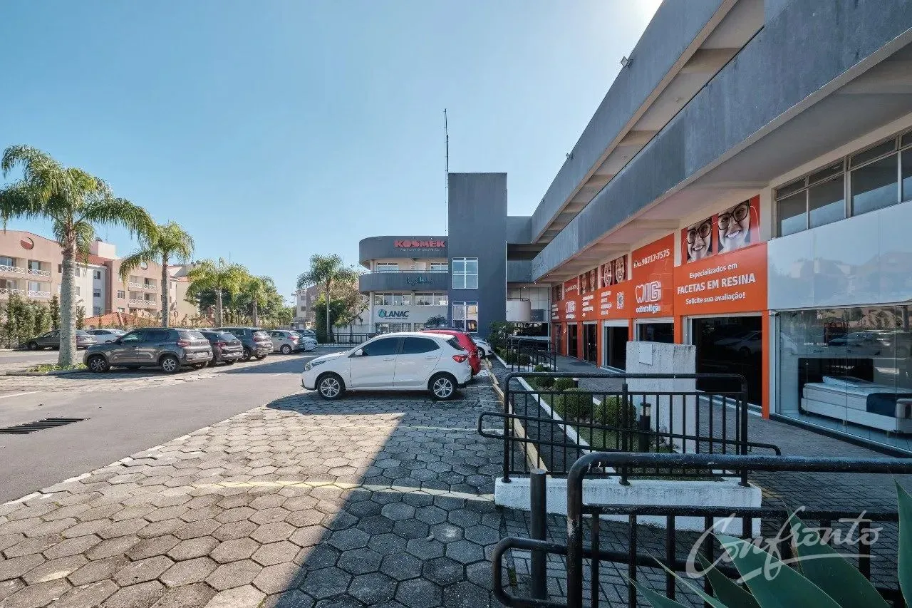 Sala Comercial Av. Brasília - Novo Mundo (Sala 13)
