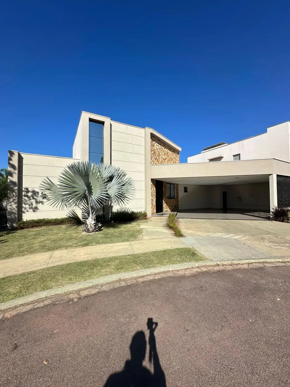 Casa térrea mobiliada no Condomínio Belvedere Venda ou aluguel