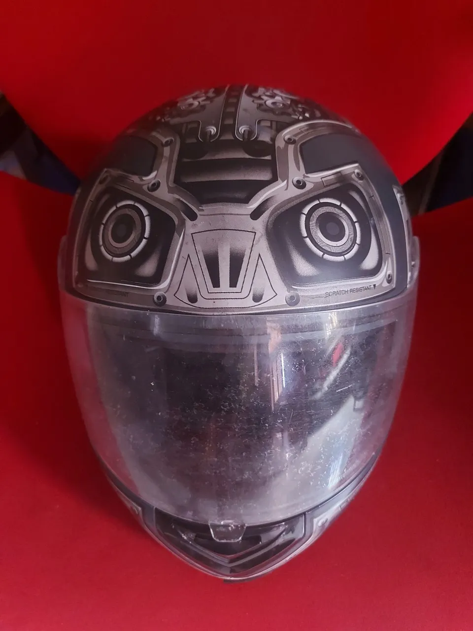 Capacete de Moto Robô - Design Exclusivo