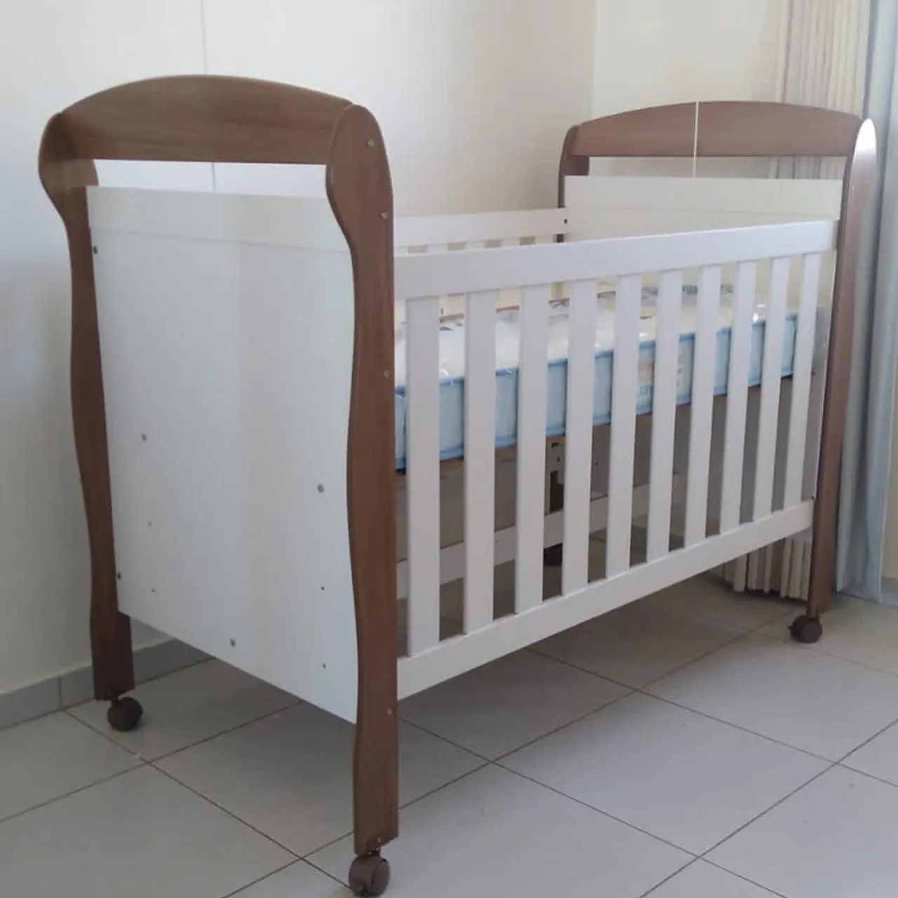 Jogo de Quarto Infantil Joãozinho com Guarda Roupa ,Cômoda e Berço cama