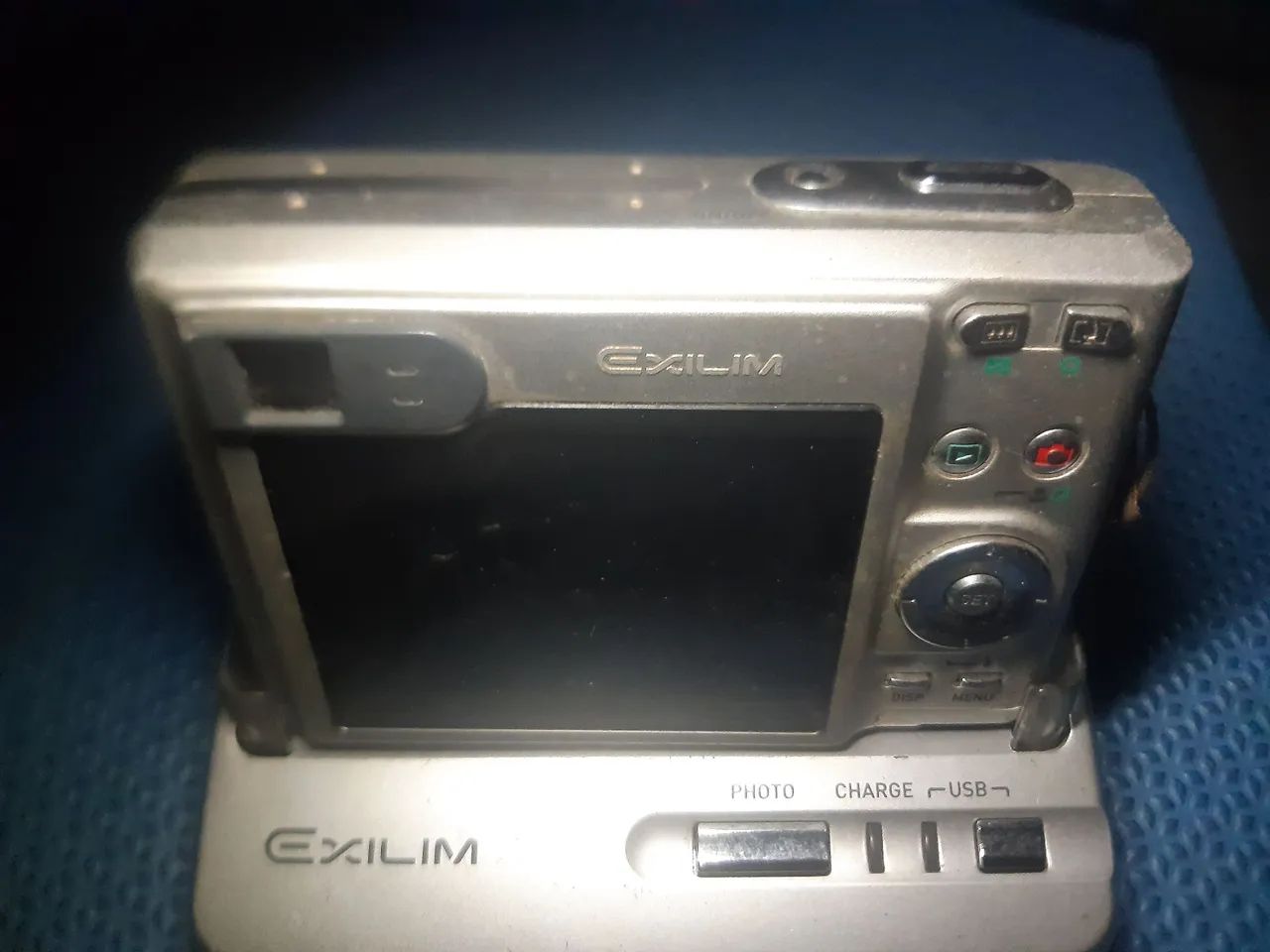 Antiga Câmera Digital Casio Exilim 5.0 Mega Pixels - Foto 3
