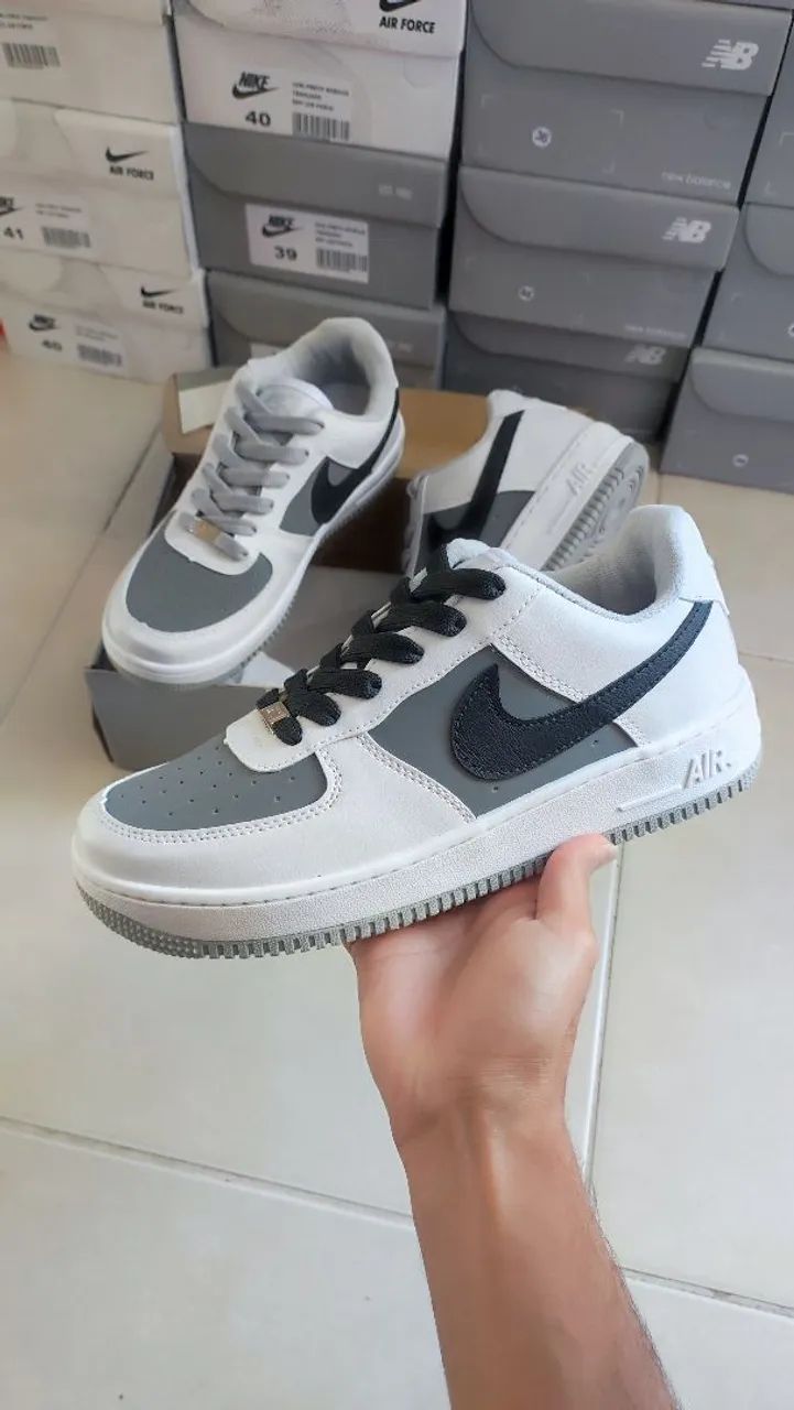 Nike Air Force 1 Cinza e Branco - Foto 2