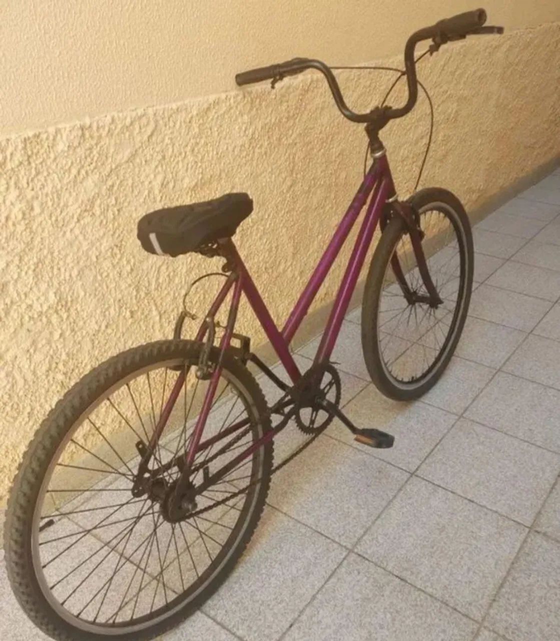 Bicicleta feminina aro 26 toda ok