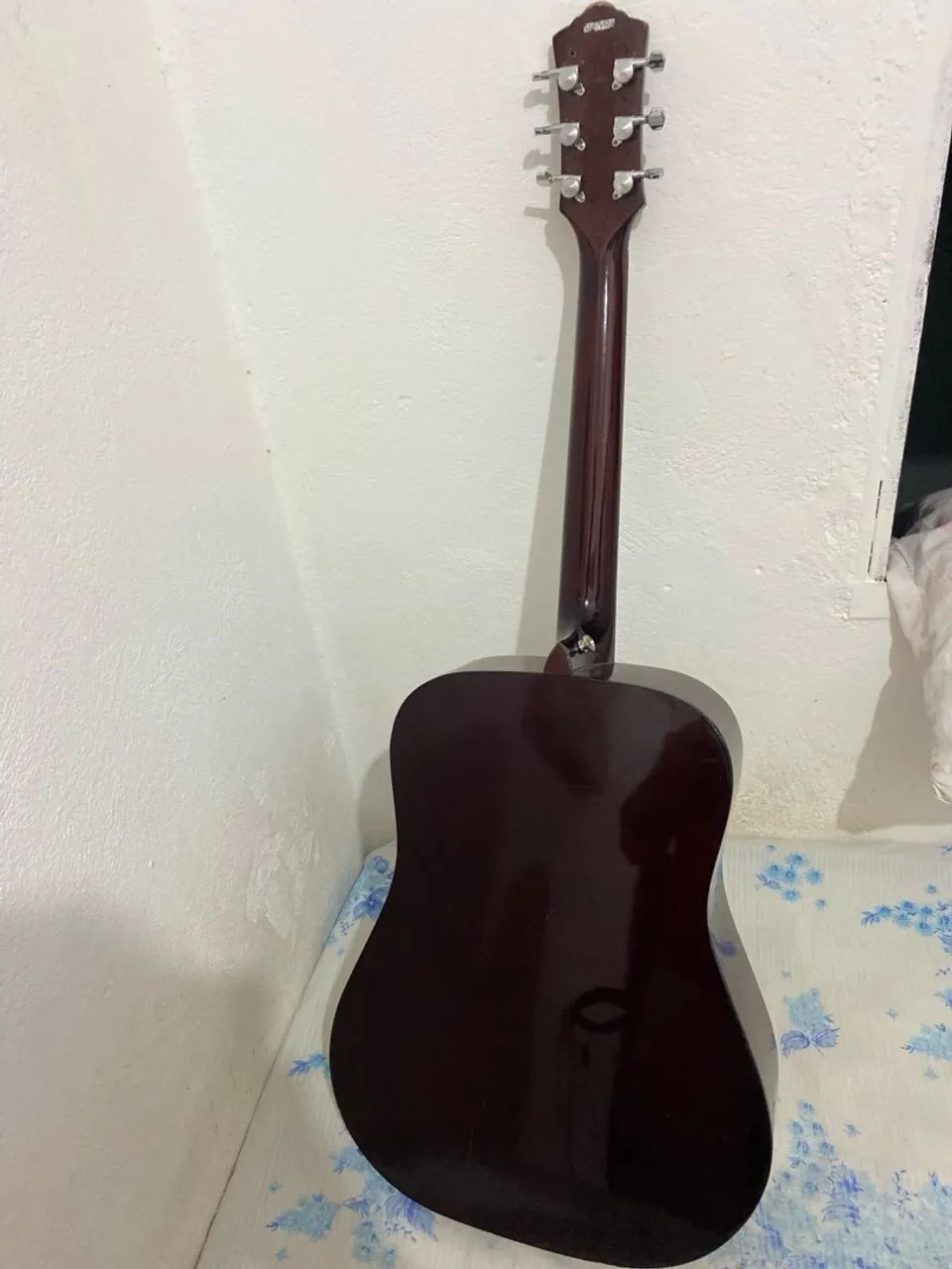 Violão canhoto de aço elétrico com pré-amplificador Fishman Presys+ - Foto 4