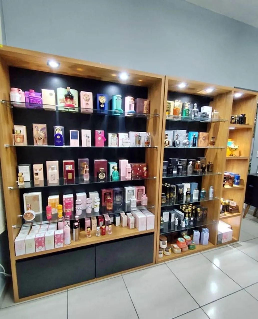 Movel expositor em MDF - Faça seu projeto personalizado 