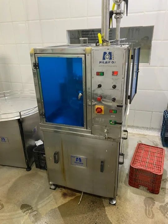 Envasadora Automática M22Plus marca Milainox com produção para até 3.200 unidades/hora com