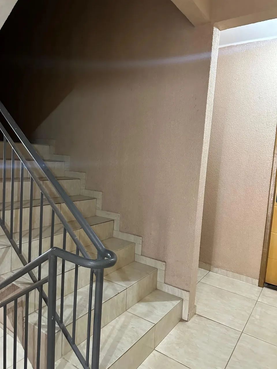 ADE - R$950,00 - 2 Quartos (Fosso de ventilação) - Foto 3