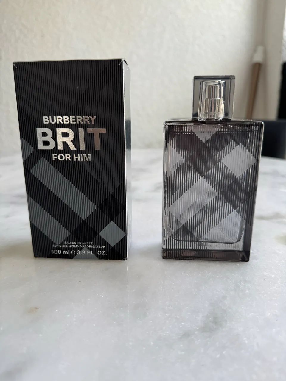 Perfume Burberry Brit for Him 100ml (aprox. 99% do total)