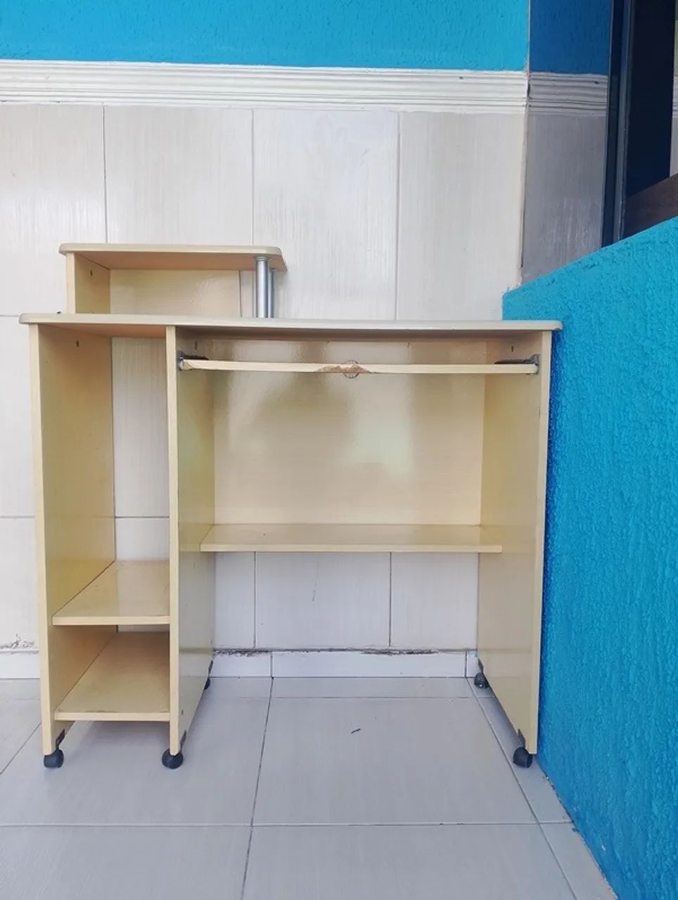 Escrivaninha para computador - Mesa para computador64739360906370120