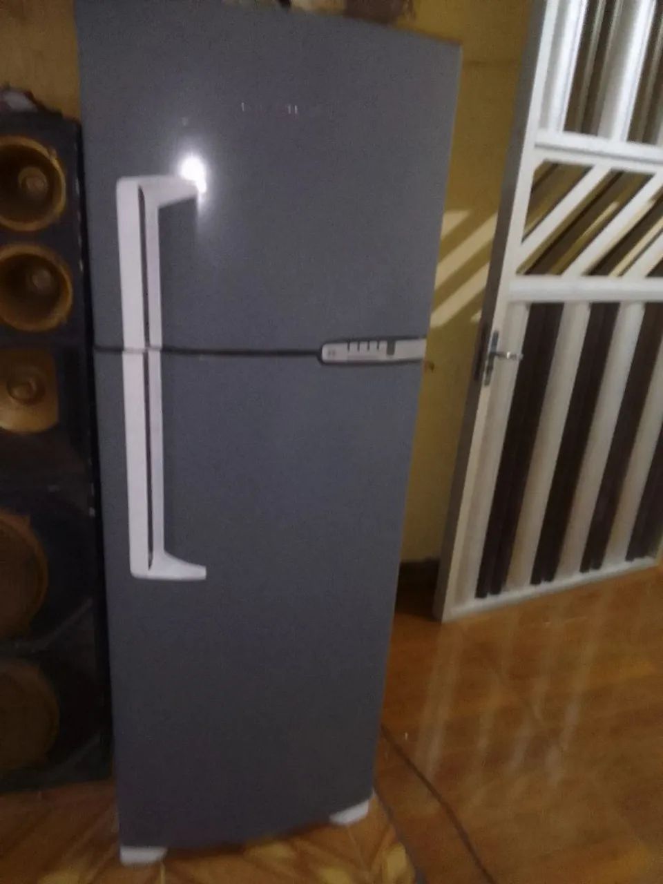 Geladeira 2 Portas em Ótimo Estado - Foto 3