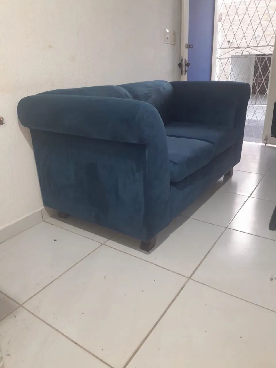 Sofá novo de 2 Lugares reforçado e feito com madeira boa65562846704642122
