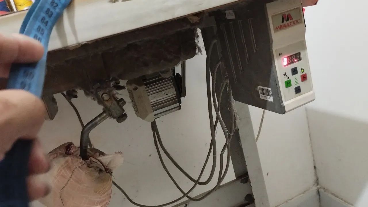 Máquina de costura  - Foto 5