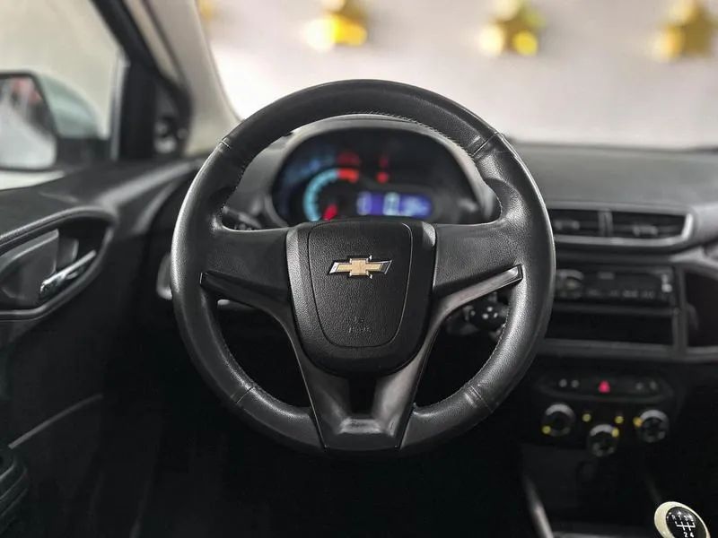CHEVROLET ONIX 1.4MT LT 2014 - Foto 3