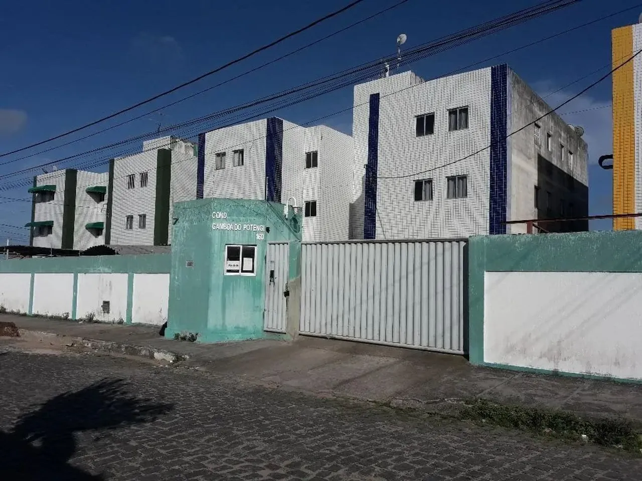 Apartamento com 2 dormitórios à venda, 50 m² por R$ 100.000,00 - Jardim Lola - São Gonçalo