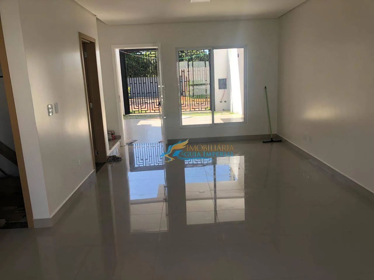 Imobiliária Águia Imperial Vende Sobrado no Bairro Canadá - Foto 2
