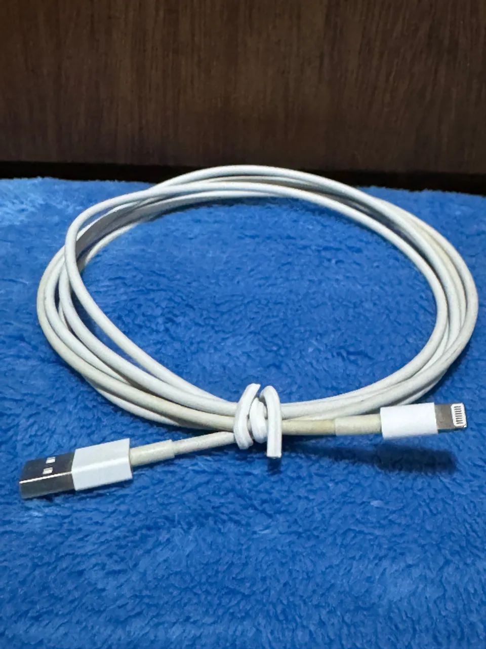 Cabo 2m para iPhone Ipad - Lightning para USB - Original Apple - Seminovo