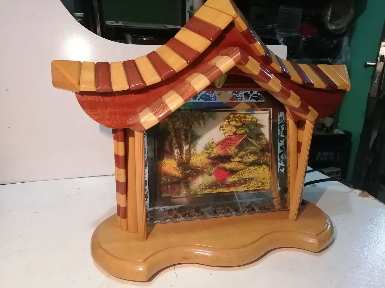 Luminária antiga de mesa!