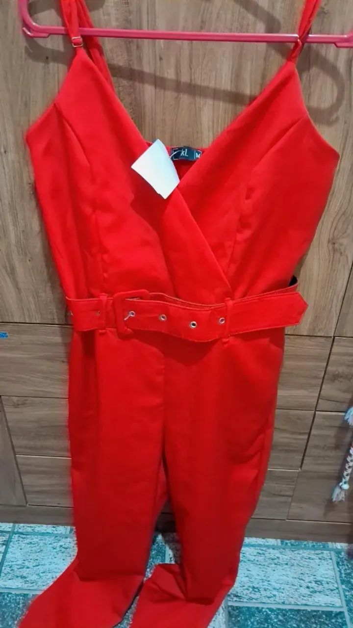 Lindo macacao comprido Vermelho( Nunca Usado) - Foto 3