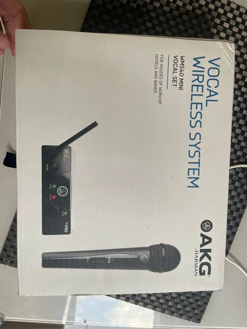 Microfone Vocal Wireless AKG by Harman - WMS40 Mini Vocal Set
