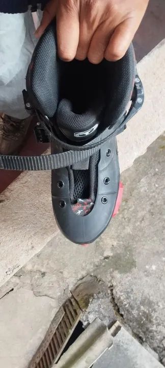 Patins Inline Revolt - Tamanho 40 - Preto e Vermelho - Foto 5