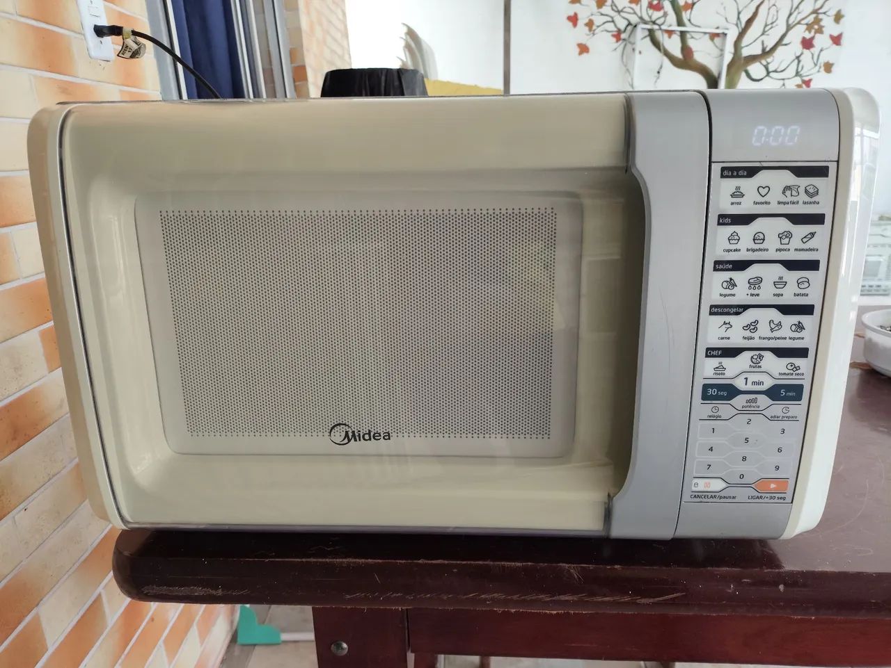 Microondas Midea,30 lts,110 volts, entrego e dou garantia 