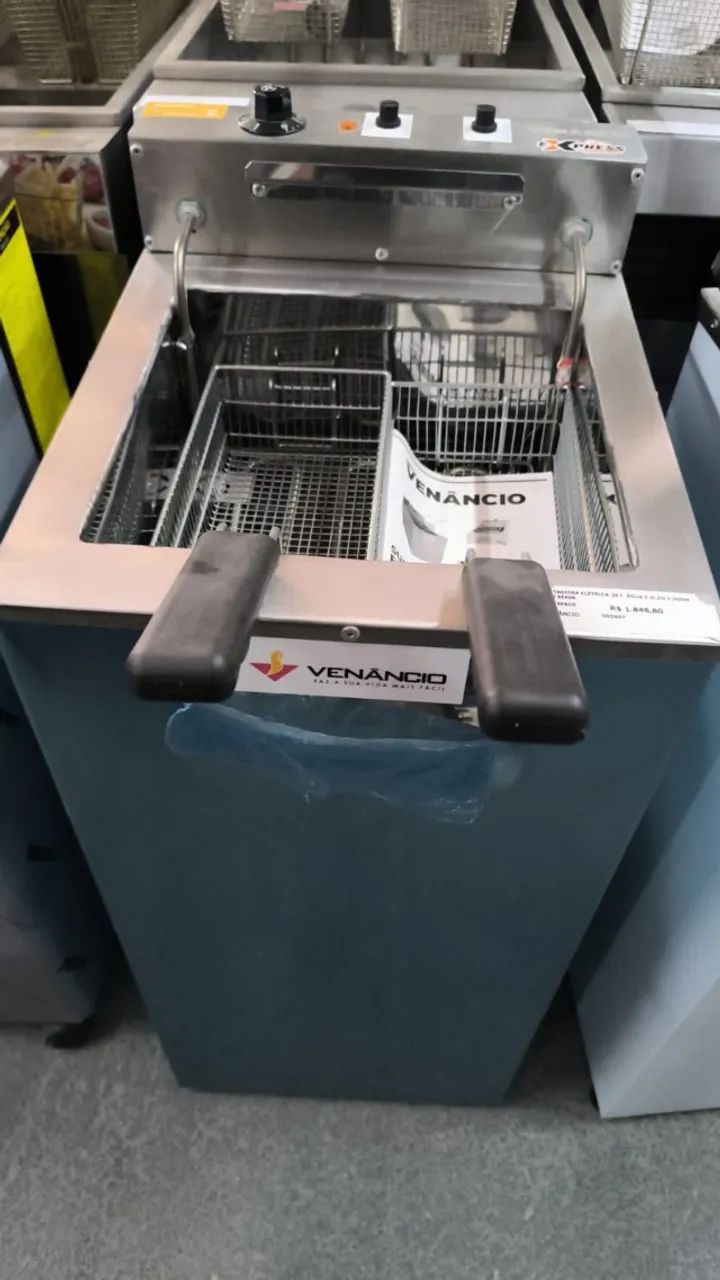 Fritadeira Elétrica 29L água ou Oleo 5000W