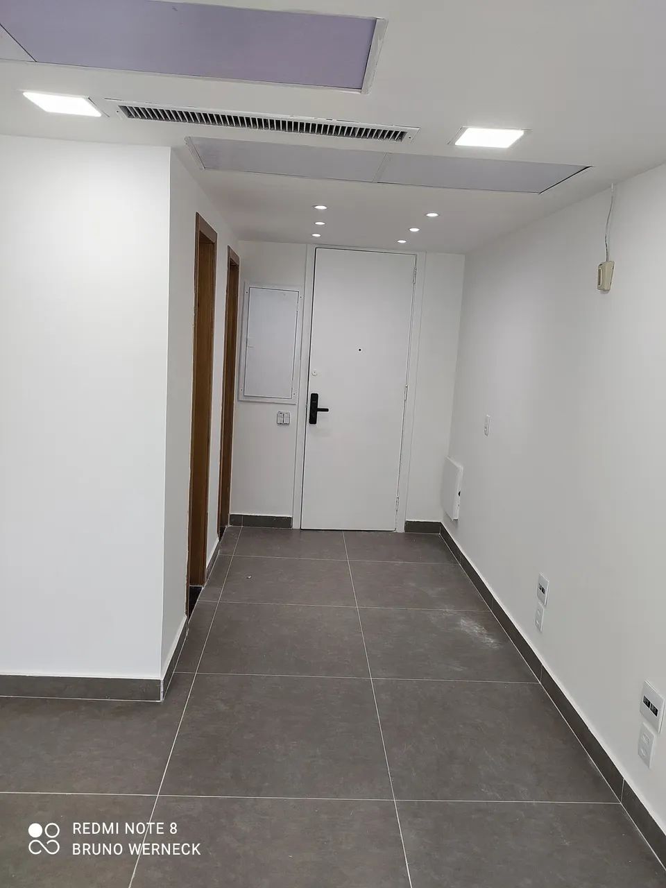 Linda Sala Comercial de 45m2 Para Locação - Completamente Reformada - Foto 4