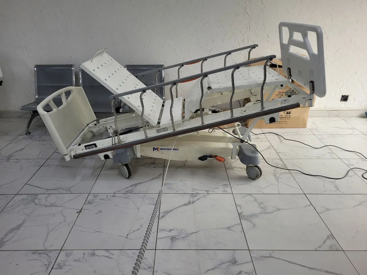 Cama hospitalar elétrica com 12 movimentos  - Foto 3