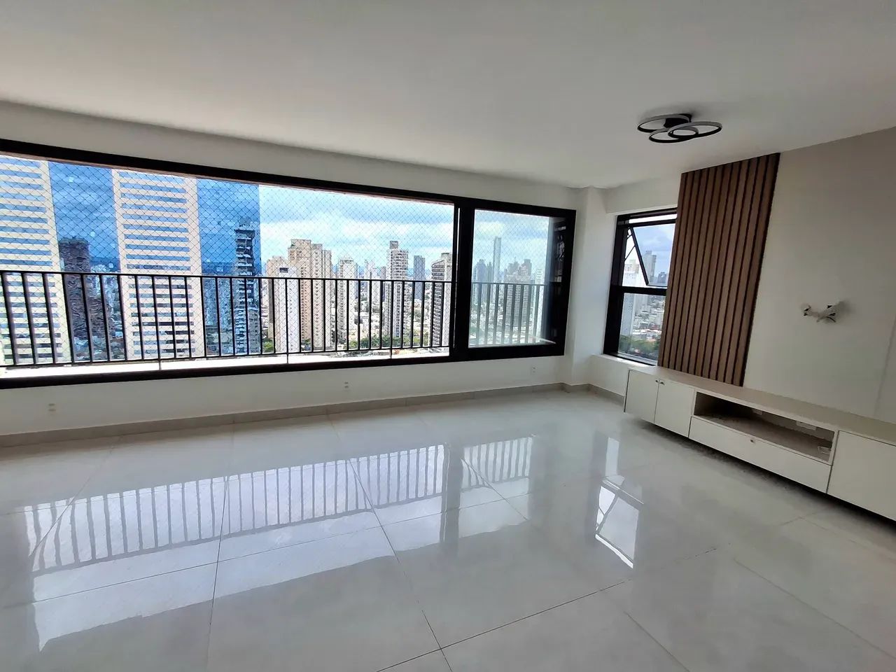 Apartamento para alugar com 3 suítes, 202m², andar inteiro, elevador privativo e lazer com - Foto 5