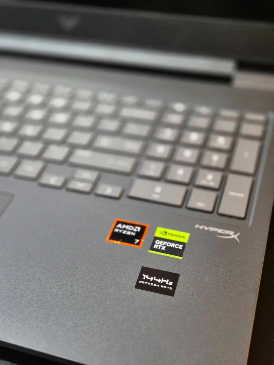 Notebook Gamer HP Victus - RTX 4070 / R7 8845HS - Foto 3